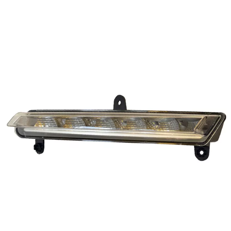 تصویر دی لایت جلو راست چری آریزو 5 